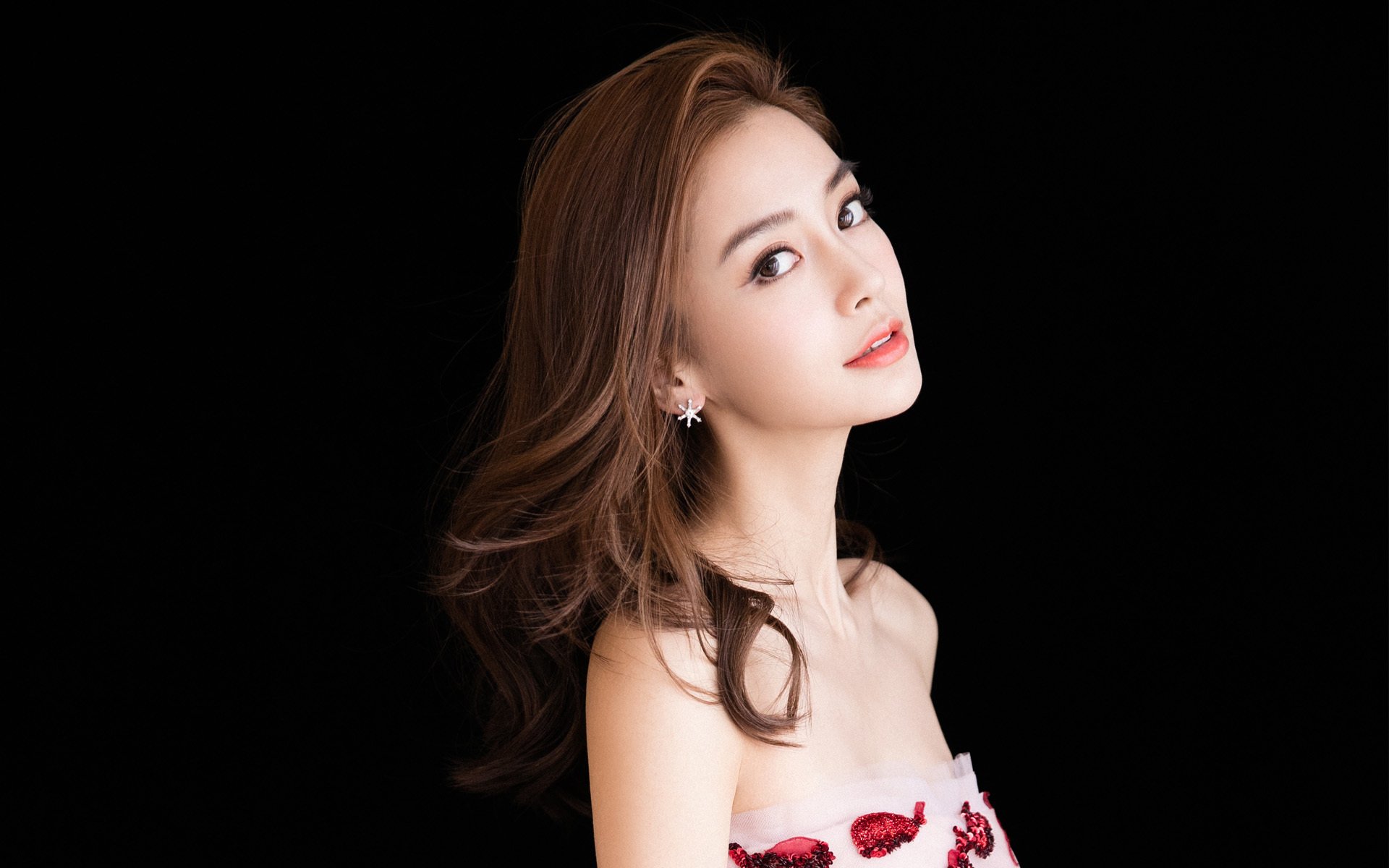 九游网页版官网入口-_热火防守坚不可摧，击退对手_，热火外线防守